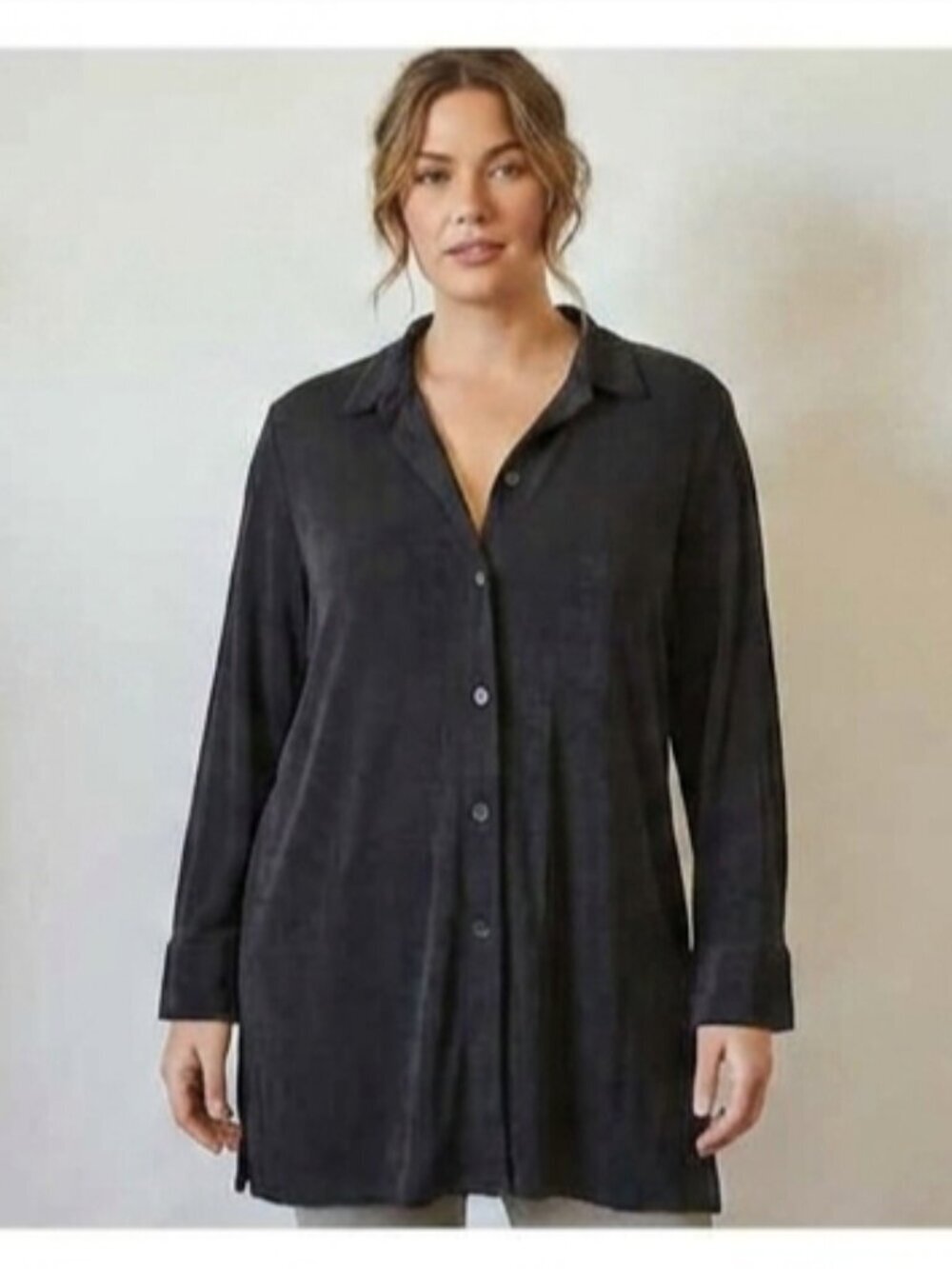 Chico's Travelers Women's Size 2(12-14) Black Long Sleeve Slinky Button Down Top